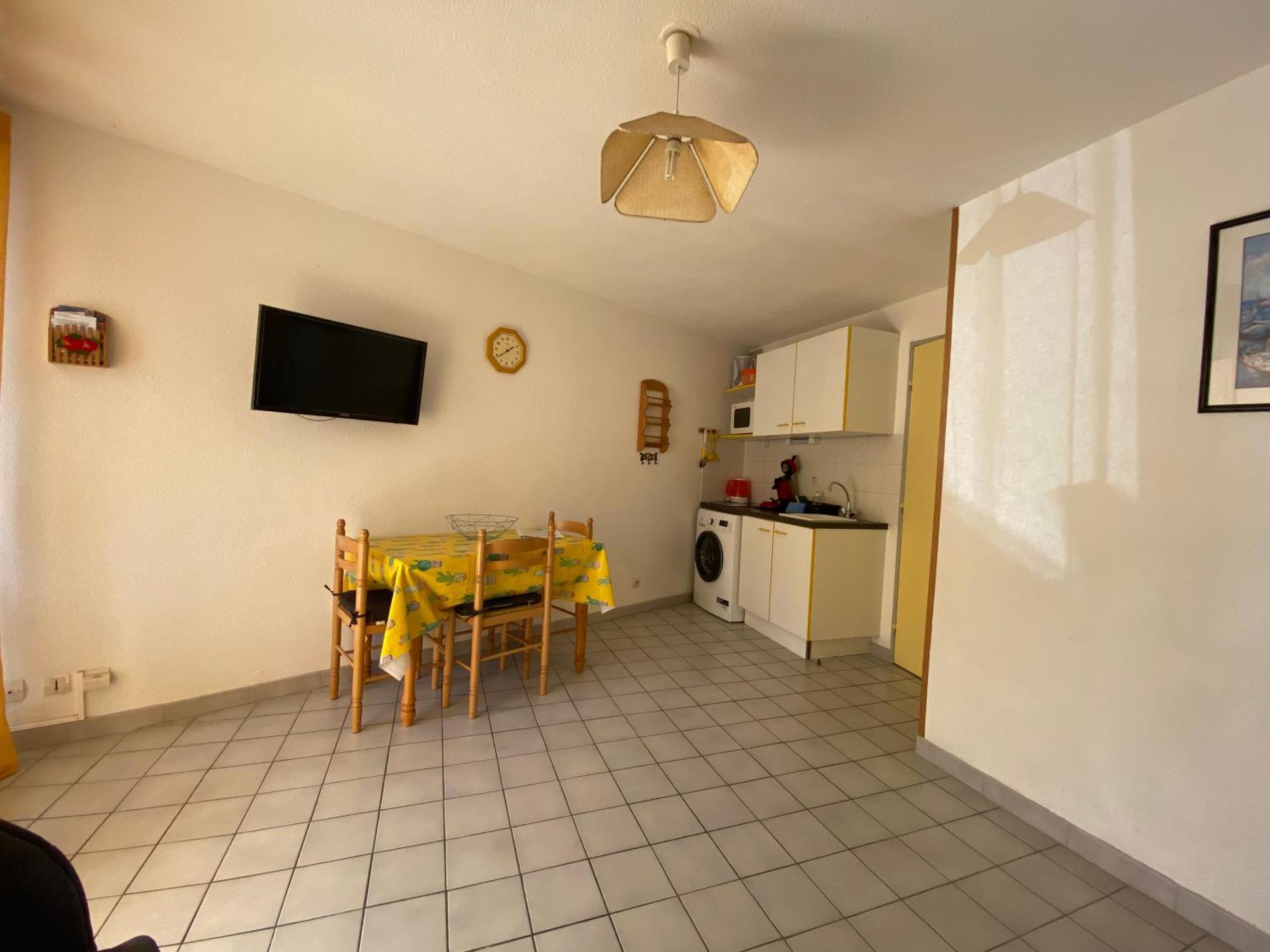 Agréable appartement en rez-de-jardin à deux pas des plages Le Grau-du-Roi Exterior foto