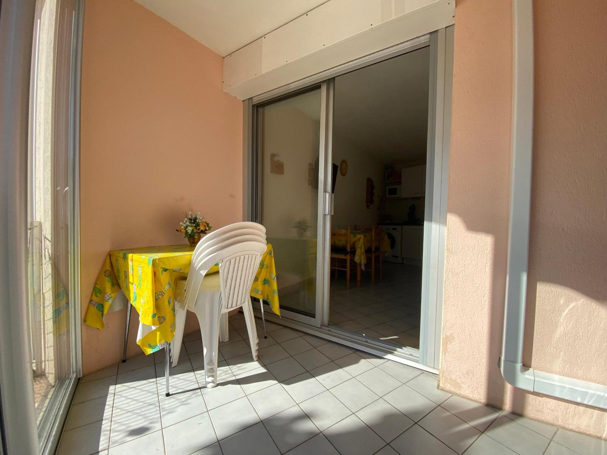 Agréable appartement en rez-de-jardin à deux pas des plages Le Grau-du-Roi Exterior foto