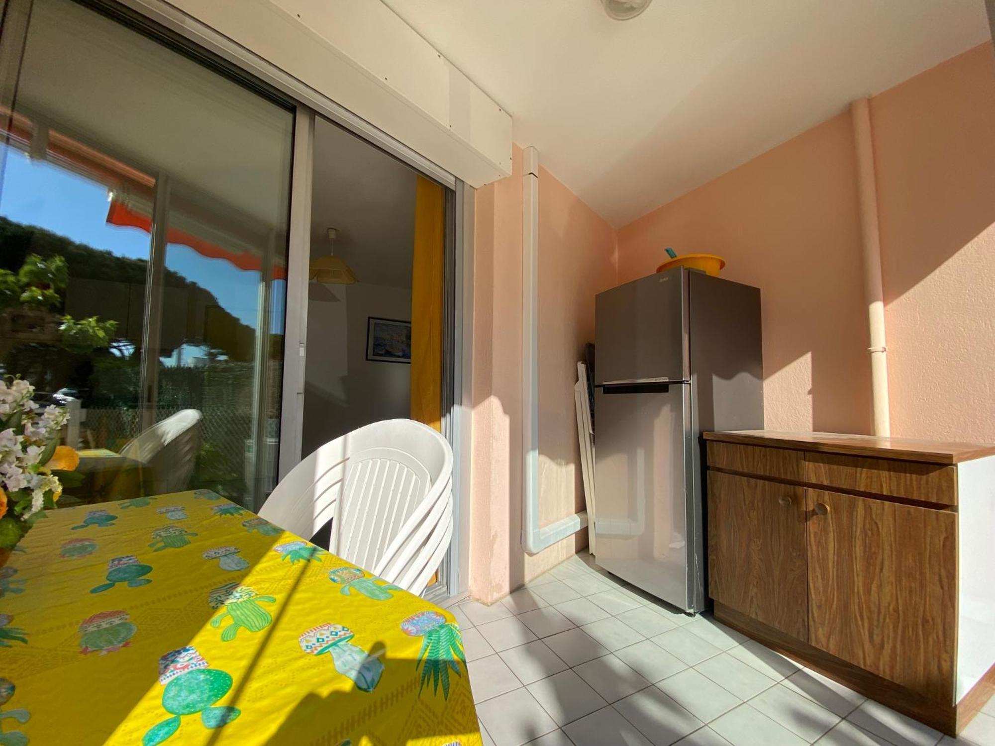 Agréable appartement en rez-de-jardin à deux pas des plages Le Grau-du-Roi Exterior foto